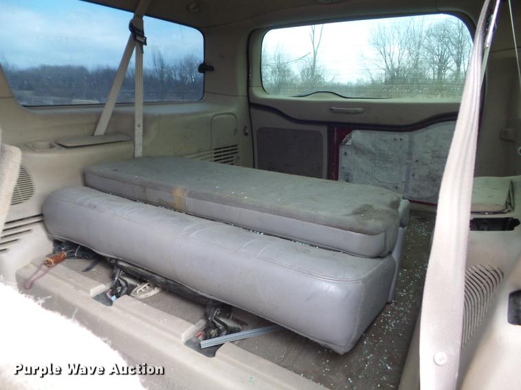 image for item DC7392 2000 Ford Excursion Limited SUV