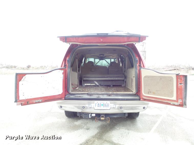 image for item DC7392 2000 Ford Excursion Limited SUV