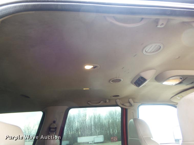 image for item DC7392 2000 Ford Excursion Limited SUV