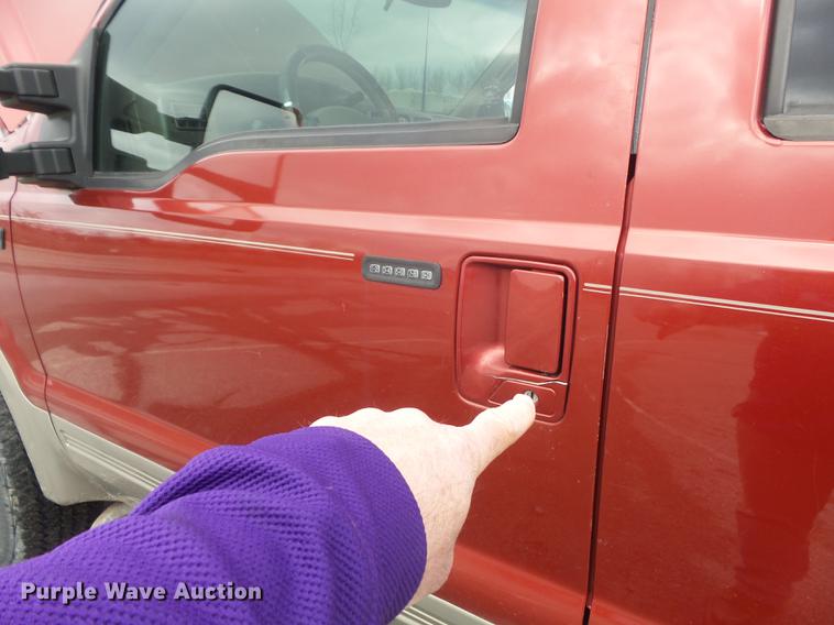 image for item DC7392 2000 Ford Excursion Limited SUV