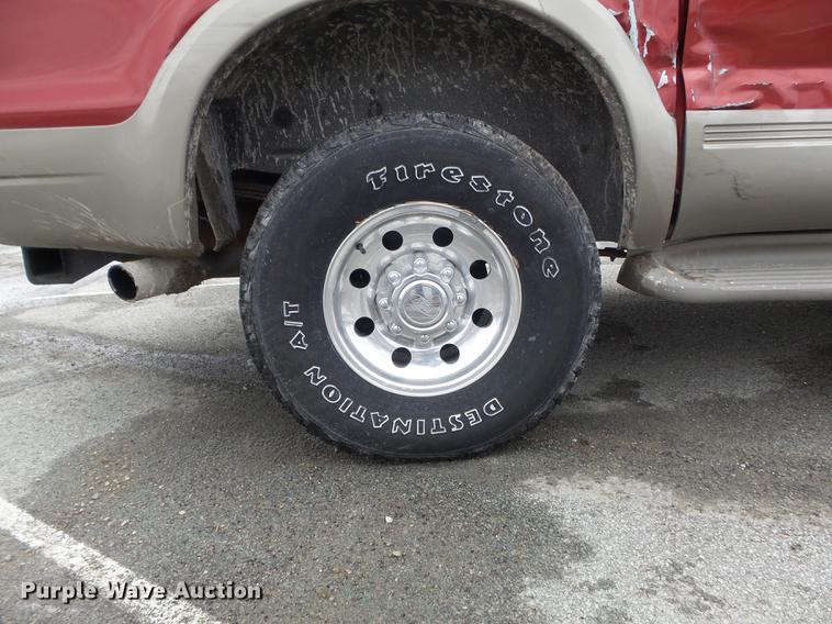 image for item DC7392 2000 Ford Excursion Limited SUV