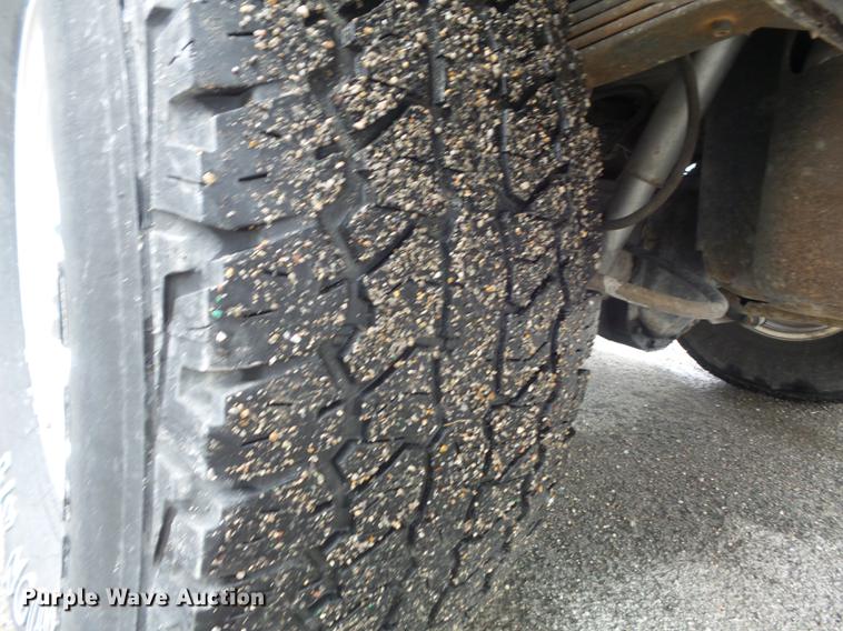 image for item DC7392 2000 Ford Excursion Limited SUV