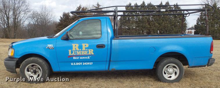 image for item DC7409 2003 Ford F150 XL pickup truck