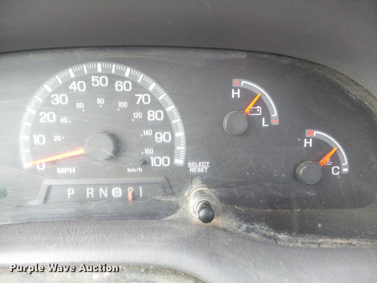 image for item DC7409 2003 Ford F150 XL pickup truck