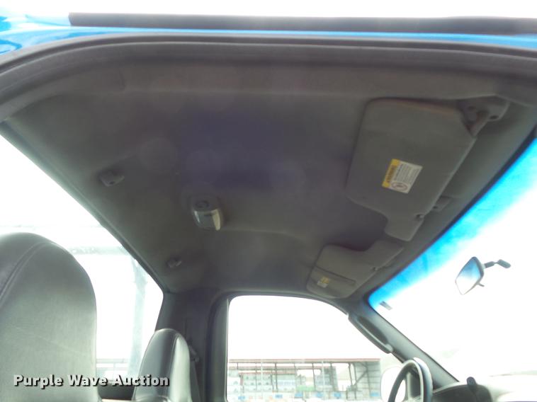 image for item DC7409 2003 Ford F150 XL pickup truck