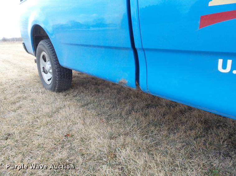 image for item DC7409 2003 Ford F150 XL pickup truck