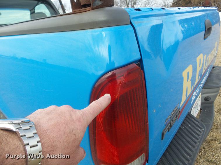 image for item DC7409 2003 Ford F150 XL pickup truck