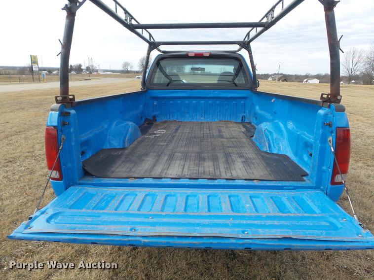 image for item DC7409 2003 Ford F150 XL pickup truck