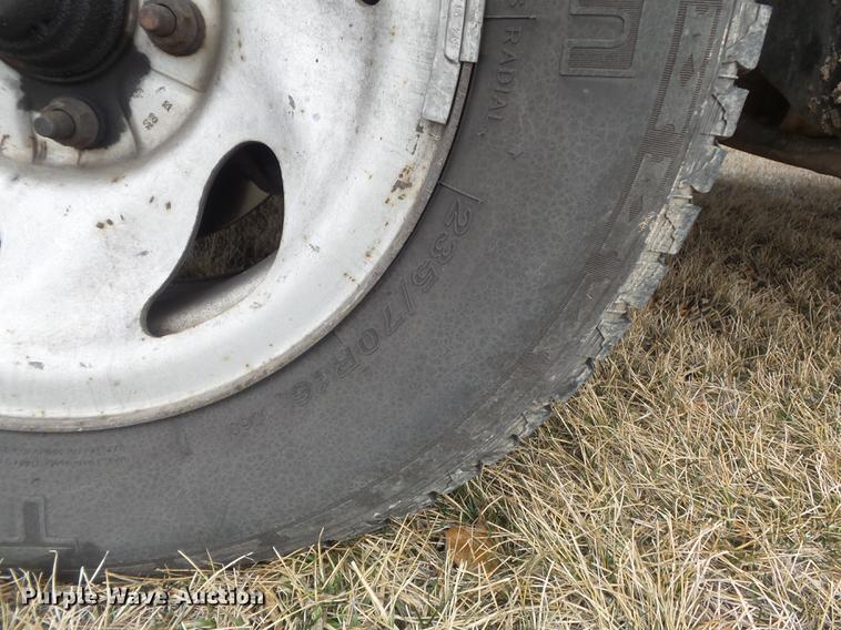 image for item DC7409 2003 Ford F150 XL pickup truck