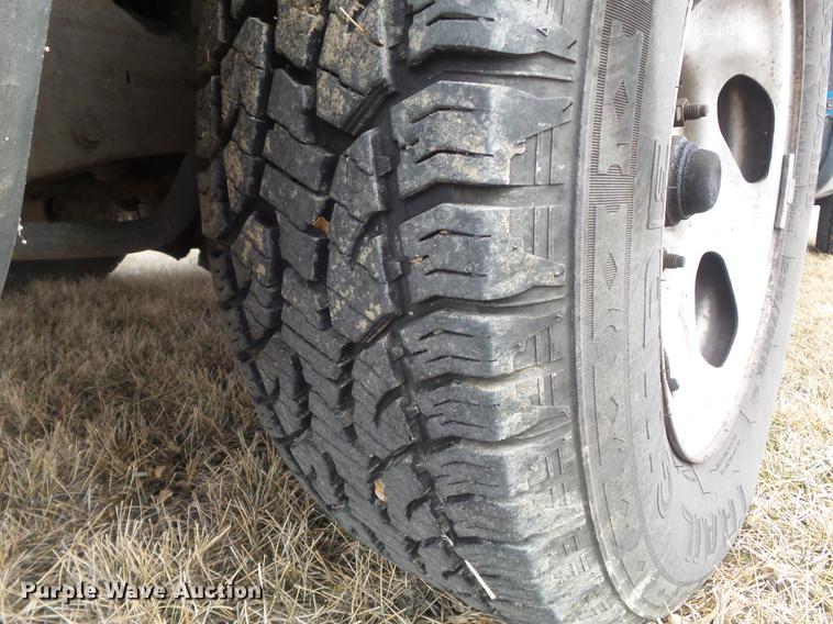 image for item DC7409 2003 Ford F150 XL pickup truck