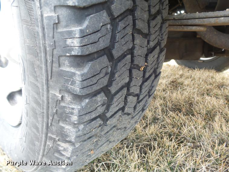 image for item DC7409 2003 Ford F150 XL pickup truck