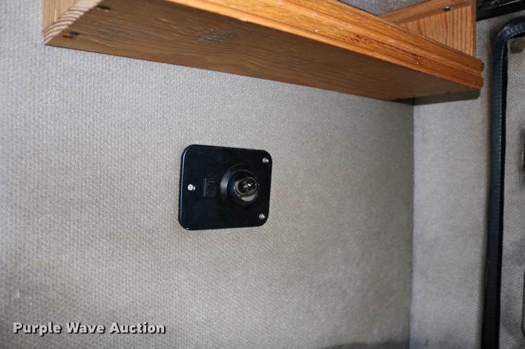 image for item DC7717 2004 International 7500 box truck