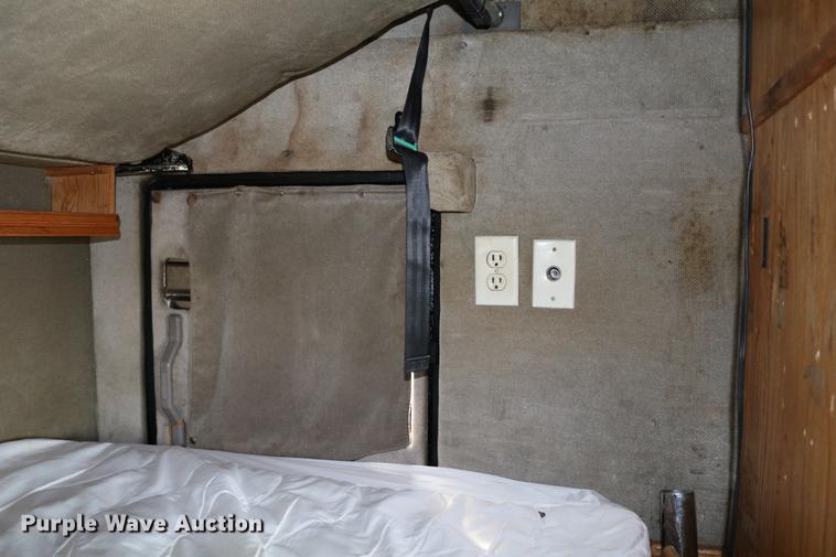 image for item DC7717 2004 International 7500 box truck