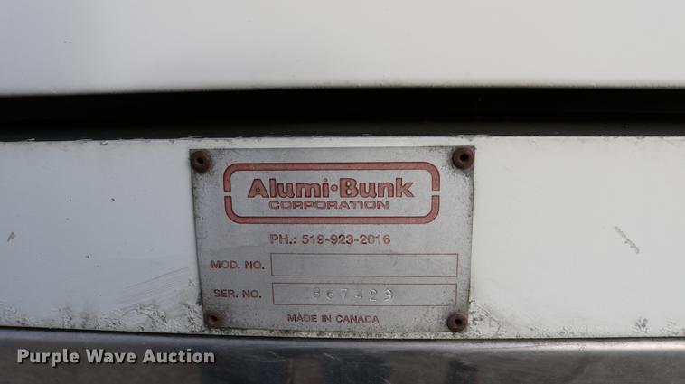 image for item DC7717 2004 International 7500 box truck