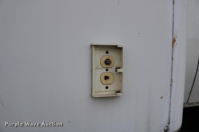 image for item DC7717 2004 International 7500 box truck