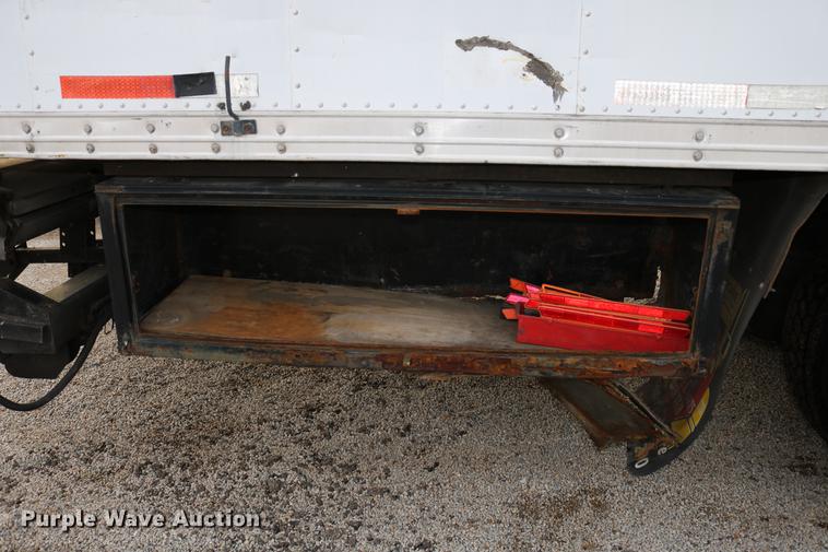 image for item DC7717 2004 International 7500 box truck