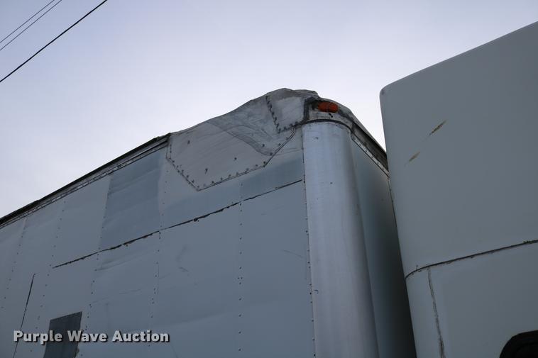 image for item DC7717 2004 International 7500 box truck