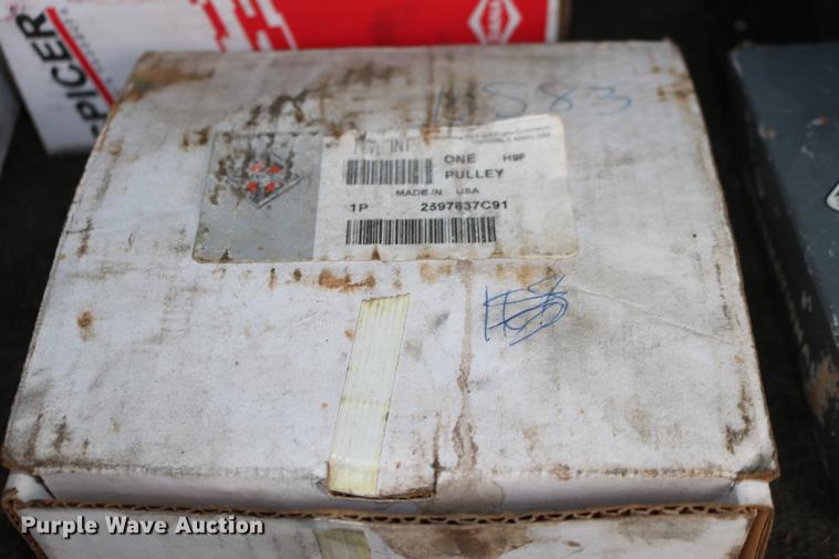 image for item DC7717 2004 International 7500 box truck