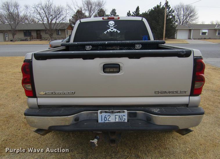 image for item DC8256 2005 Chevrolet Silverado 1500 Ext. Cab pickup truck