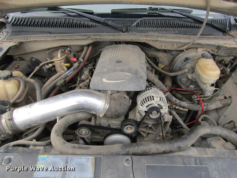 image for item DC8256 2005 Chevrolet Silverado 1500 Ext. Cab pickup truck