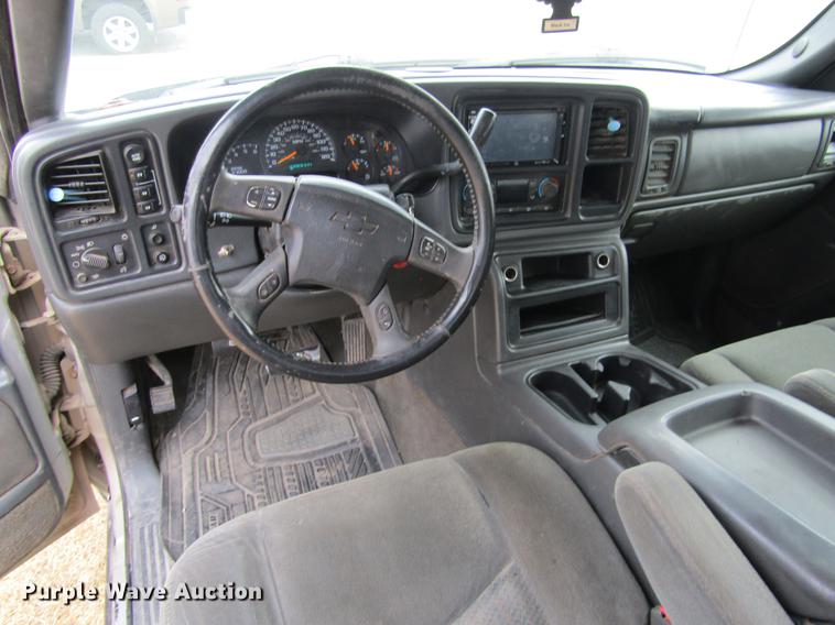 image for item DC8256 2005 Chevrolet Silverado 1500 Ext. Cab pickup truck