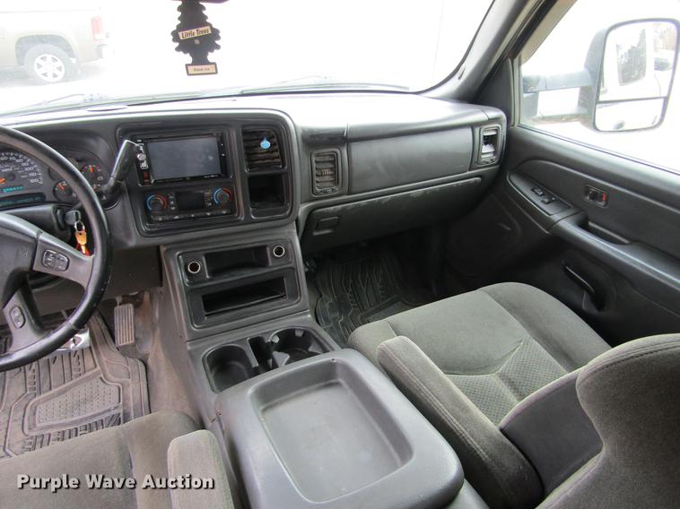 image for item DC8256 2005 Chevrolet Silverado 1500 Ext. Cab pickup truck