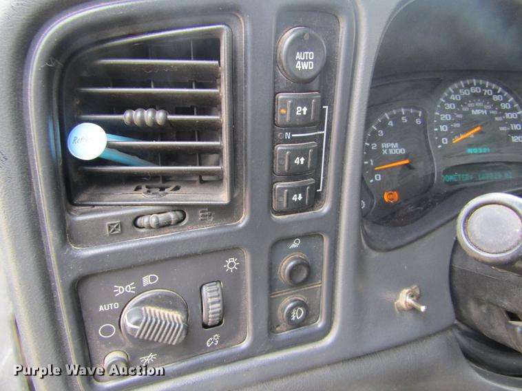 image for item DC8256 2005 Chevrolet Silverado 1500 Ext. Cab pickup truck