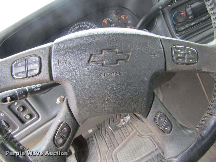 image for item DC8256 2005 Chevrolet Silverado 1500 Ext. Cab pickup truck