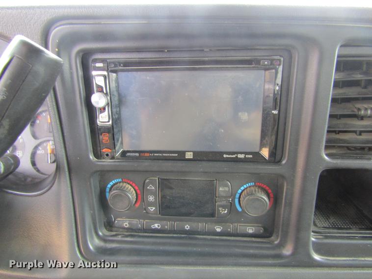 image for item DC8256 2005 Chevrolet Silverado 1500 Ext. Cab pickup truck