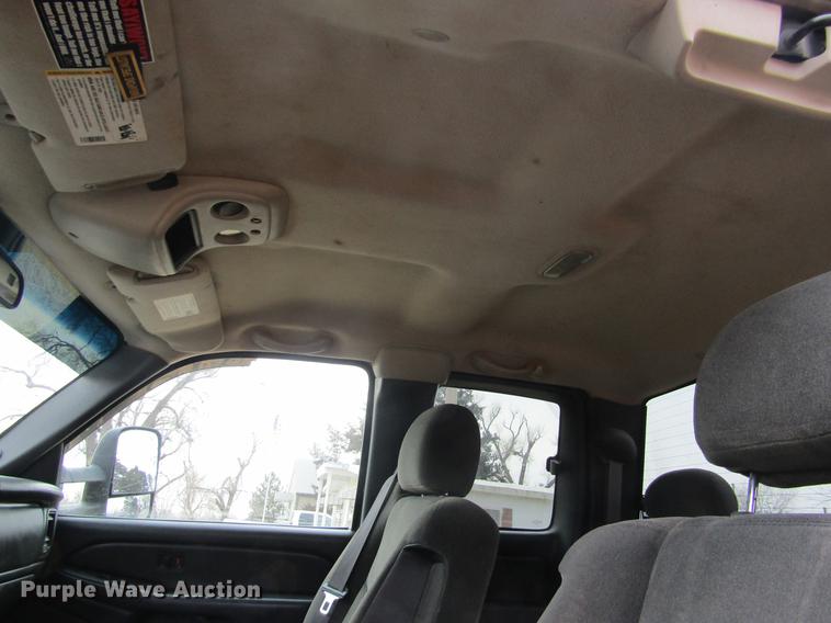 image for item DC8256 2005 Chevrolet Silverado 1500 Ext. Cab pickup truck