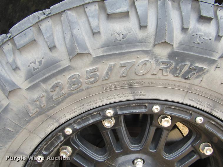 image for item DC8256 2005 Chevrolet Silverado 1500 Ext. Cab pickup truck