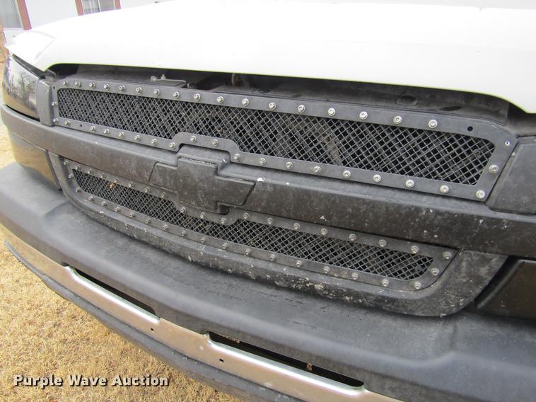 image for item DC8256 2005 Chevrolet Silverado 1500 Ext. Cab pickup truck