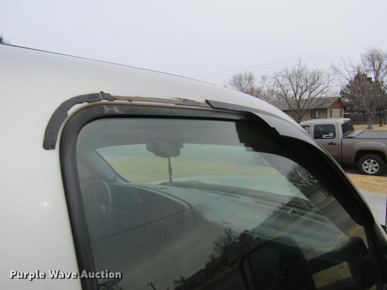 image for item DC8256 2005 Chevrolet Silverado 1500 Ext. Cab pickup truck