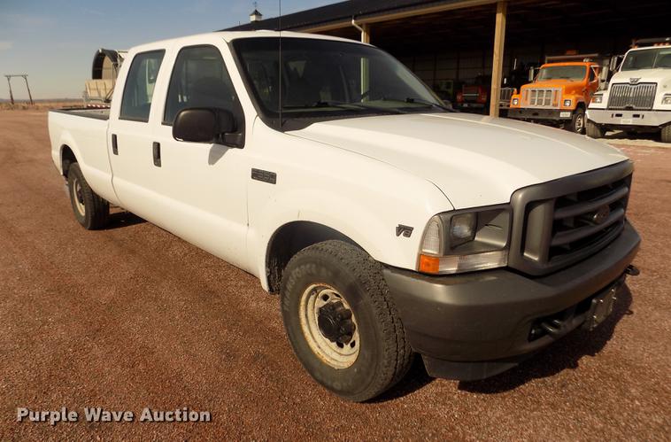 image for item DD2880 2002 Ford F350 Super Duty XL Crew Cab pickup truck