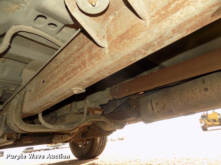 image for item DD2880 2002 Ford F350 Super Duty XL Crew Cab pickup truck