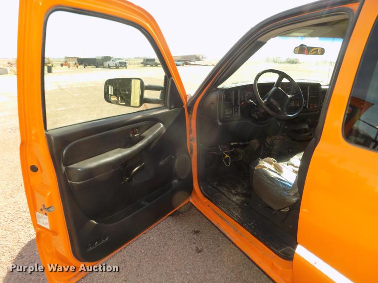 image for item DD2883 1999 Chevrolet Silverado 1500 Ext. Cab pickup truck