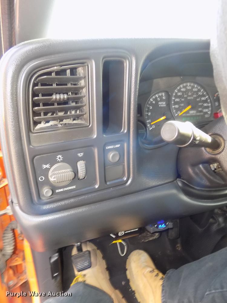 image for item DD2883 1999 Chevrolet Silverado 1500 Ext. Cab pickup truck