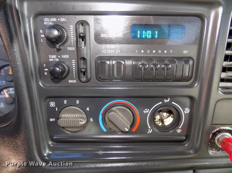 image for item DD2883 1999 Chevrolet Silverado 1500 Ext. Cab pickup truck