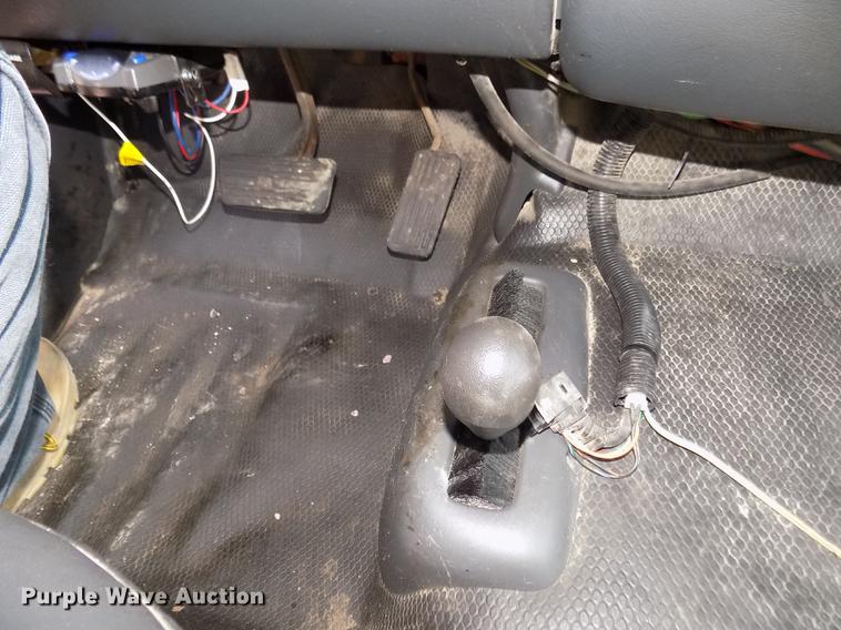 image for item DD2883 1999 Chevrolet Silverado 1500 Ext. Cab pickup truck