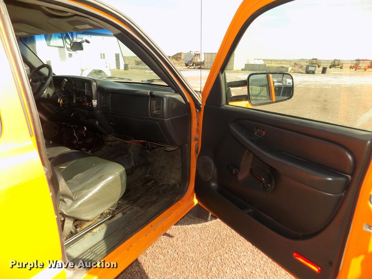 image for item DD2883 1999 Chevrolet Silverado 1500 Ext. Cab pickup truck