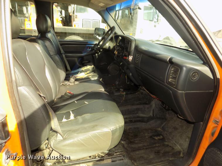 image for item DD2883 1999 Chevrolet Silverado 1500 Ext. Cab pickup truck