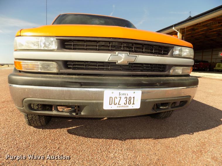 image for item DD2883 1999 Chevrolet Silverado 1500 Ext. Cab pickup truck