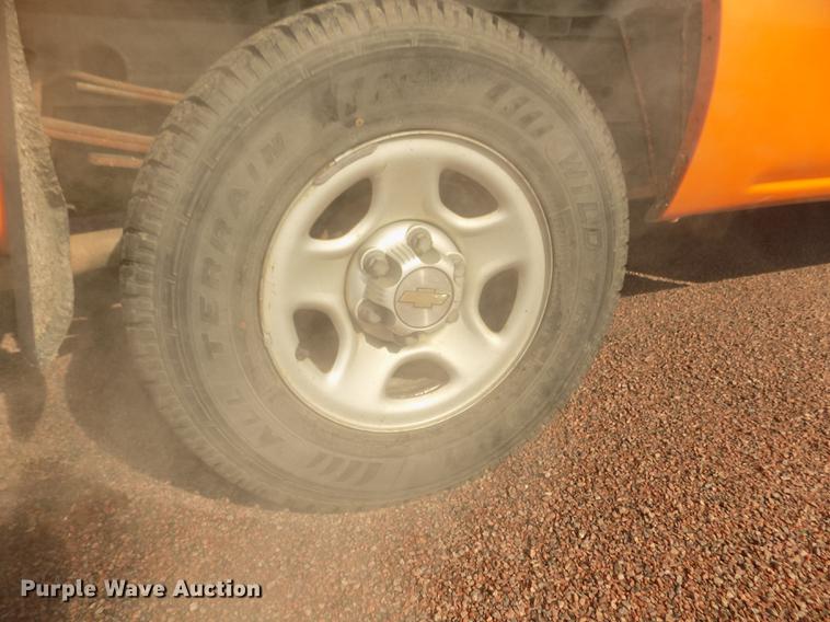 image for item DD2883 1999 Chevrolet Silverado 1500 Ext. Cab pickup truck