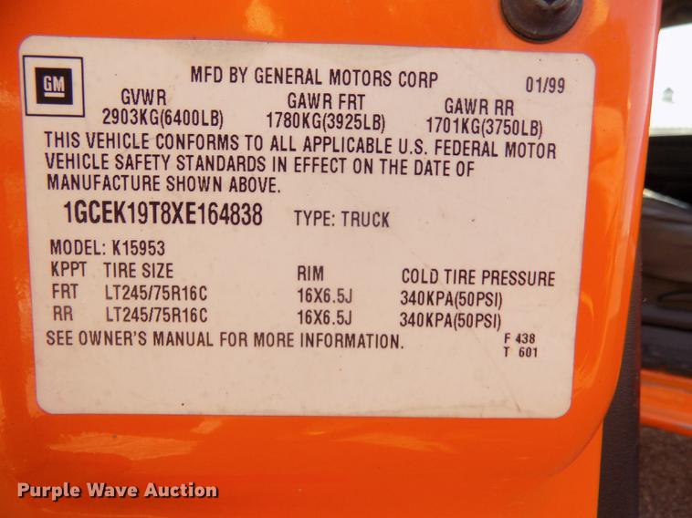 image for item DD2883 1999 Chevrolet Silverado 1500 Ext. Cab pickup truck