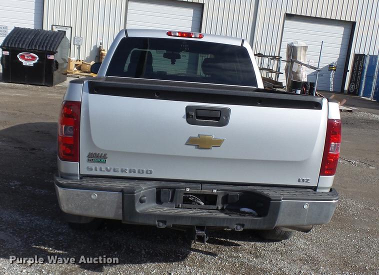 image for item DD9023 2011 Chevrolet Silverado 1500 Crew Cab pickup truck