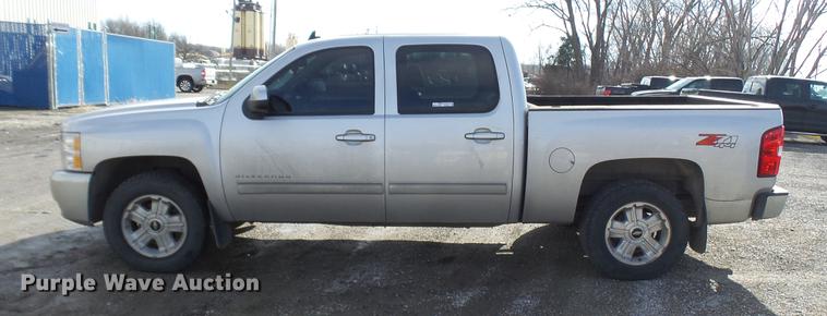 image for item DD9023 2011 Chevrolet Silverado 1500 Crew Cab pickup truck