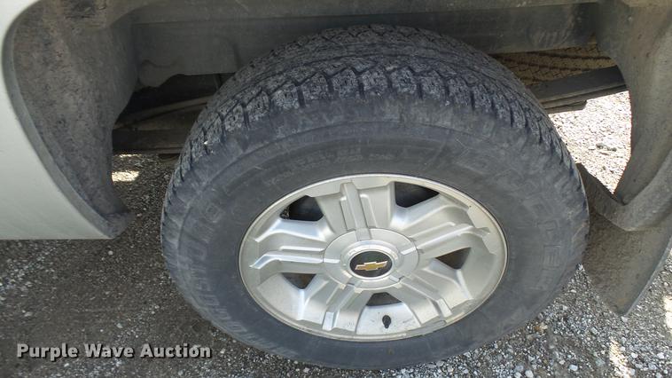 image for item DD9023 2011 Chevrolet Silverado 1500 Crew Cab pickup truck