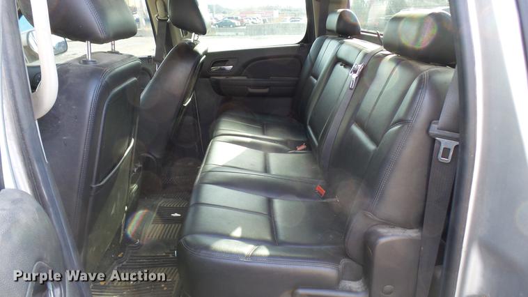 image for item DD9023 2011 Chevrolet Silverado 1500 Crew Cab pickup truck