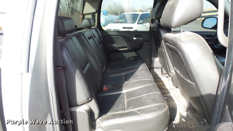 image for item DD9023 2011 Chevrolet Silverado 1500 Crew Cab pickup truck