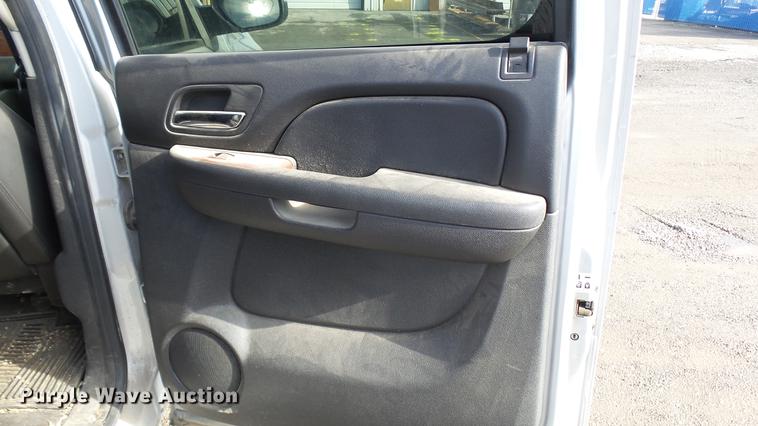 image for item DD9023 2011 Chevrolet Silverado 1500 Crew Cab pickup truck